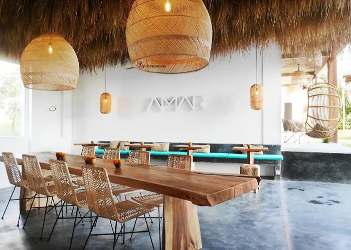 Amar Boutique